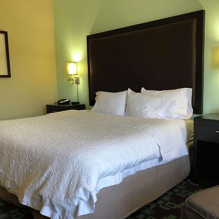 Hampton Inn & Suites Nashville At Opryland Ngoại thất bức ảnh