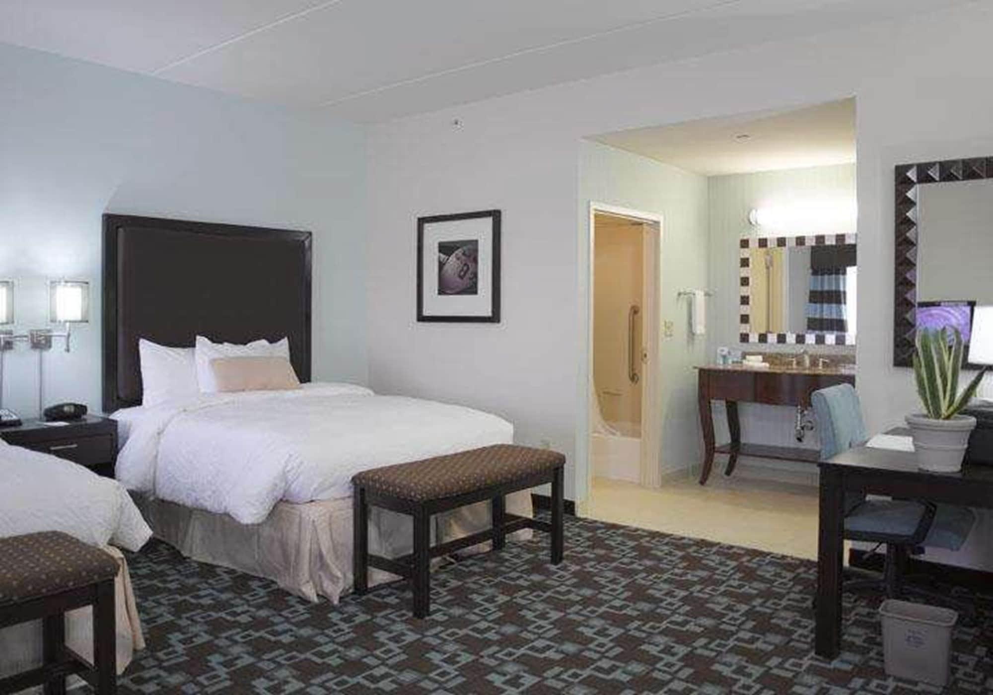 Hampton Inn & Suites Nashville At Opryland Ngoại thất bức ảnh