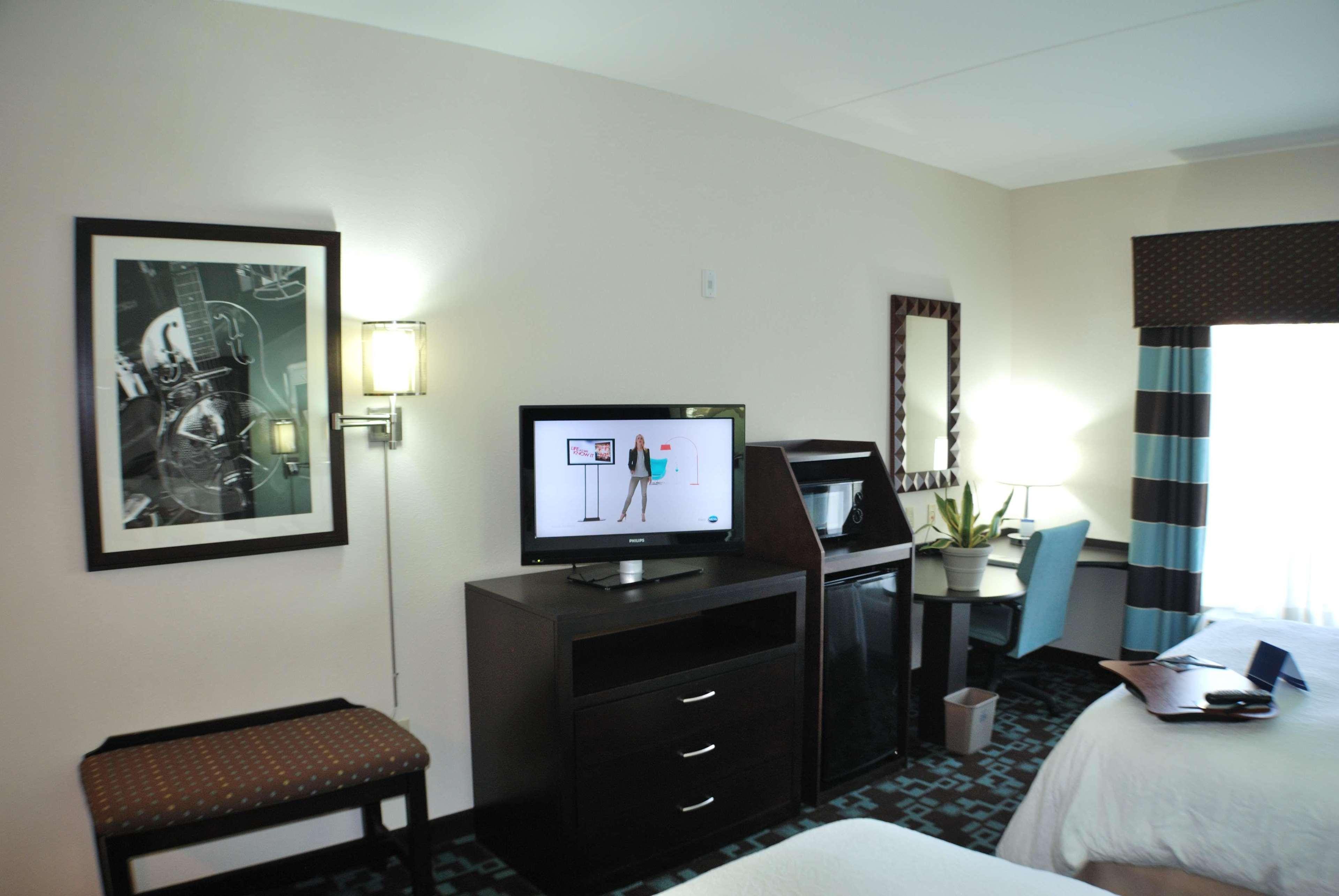 Hampton Inn & Suites Nashville At Opryland Phòng bức ảnh