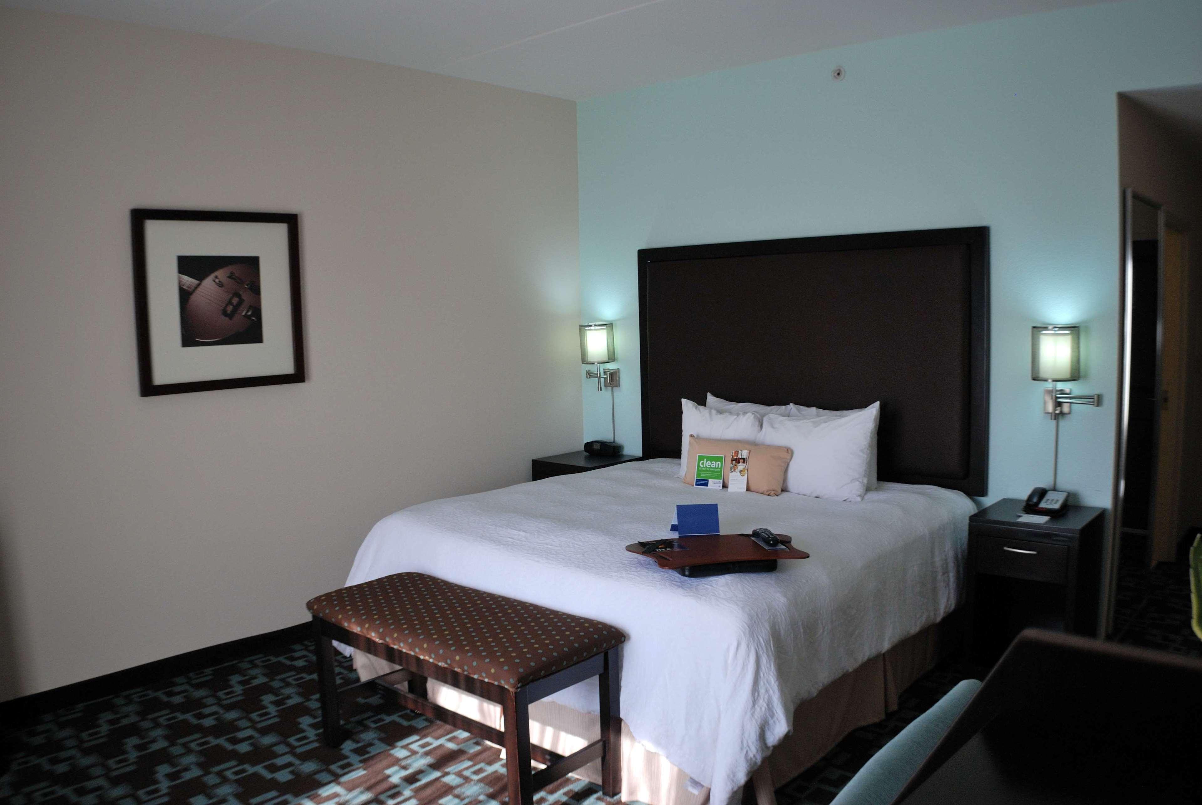 Hampton Inn & Suites Nashville At Opryland Phòng bức ảnh