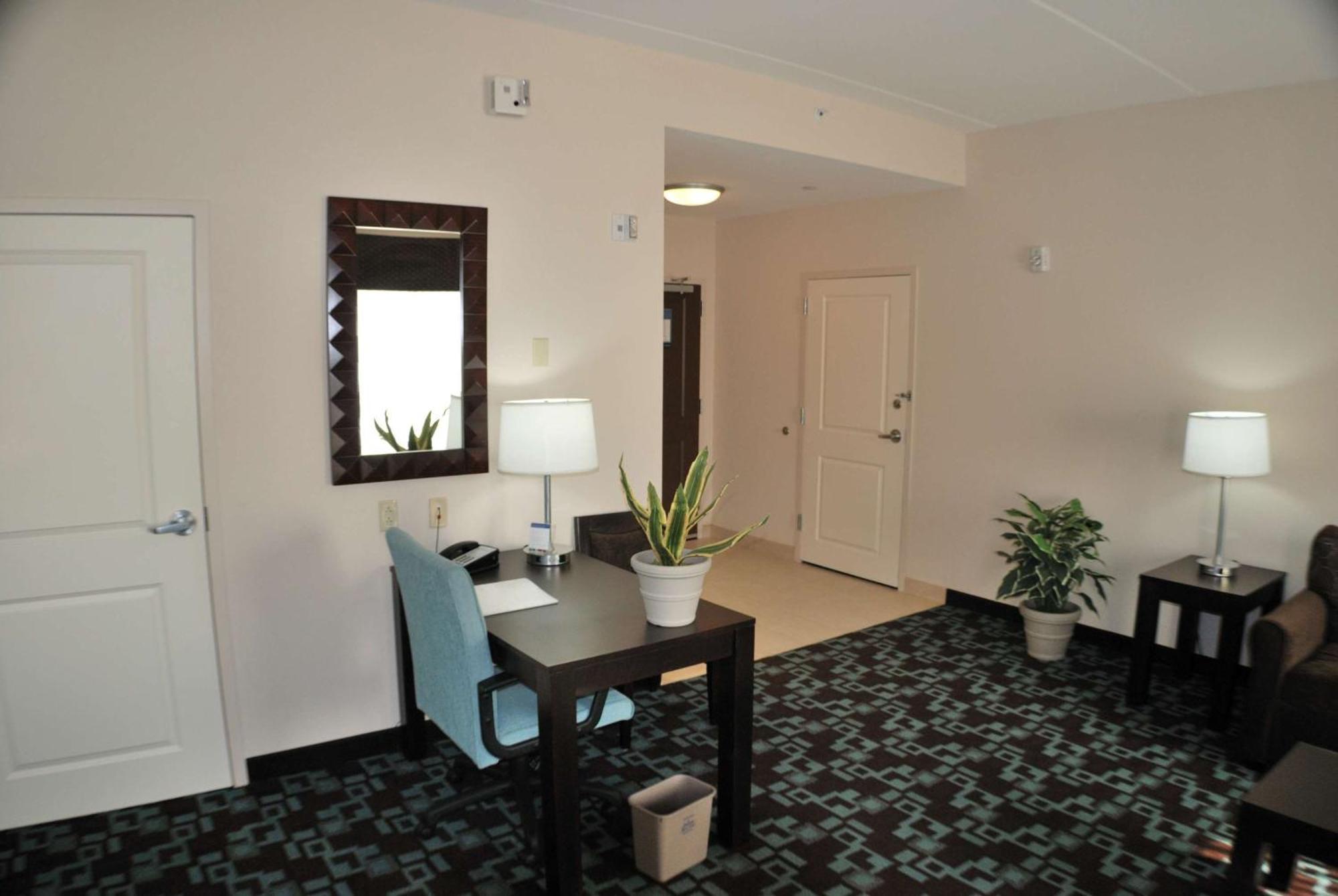 Hampton Inn & Suites Nashville At Opryland Ngoại thất bức ảnh