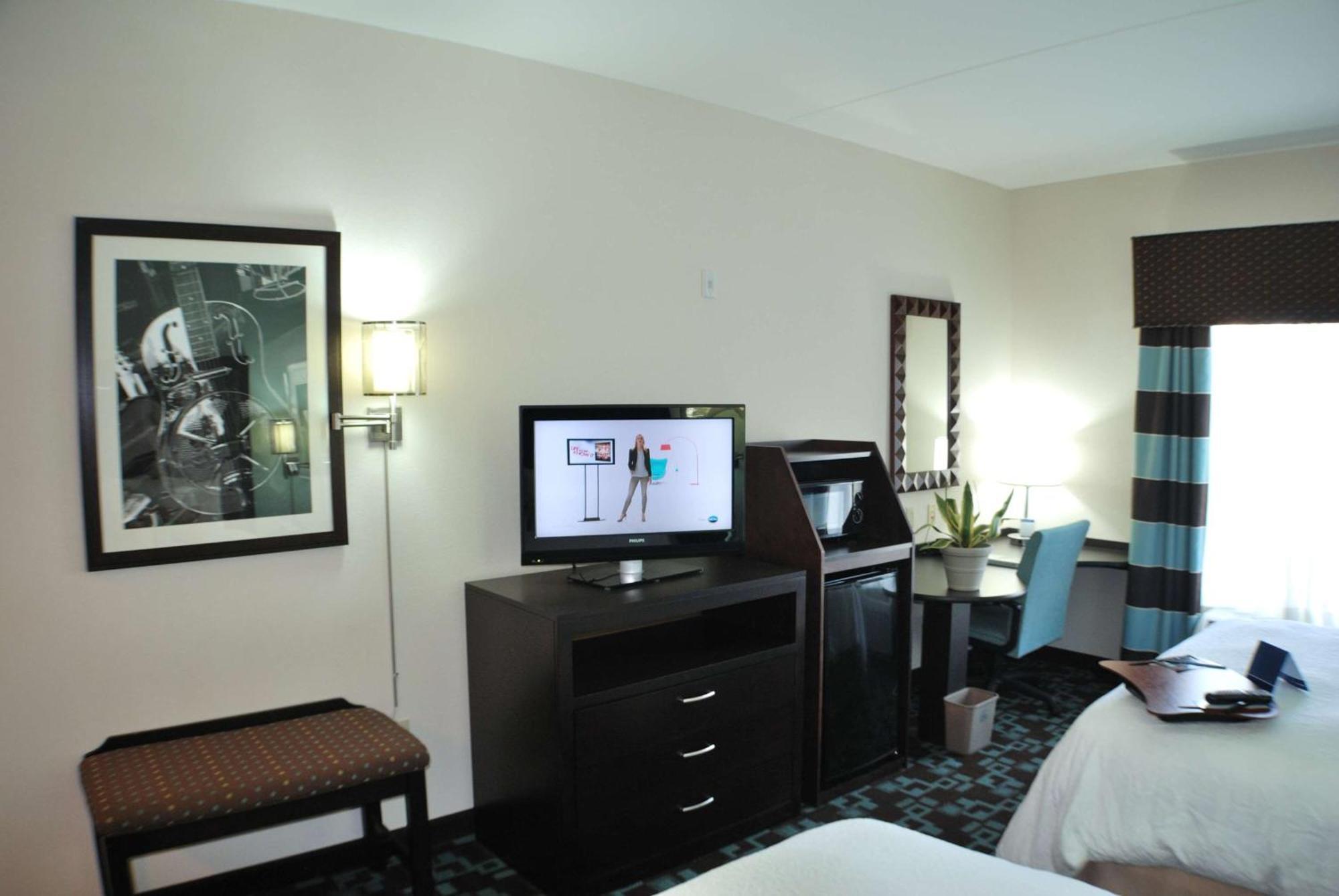Hampton Inn & Suites Nashville At Opryland Ngoại thất bức ảnh
