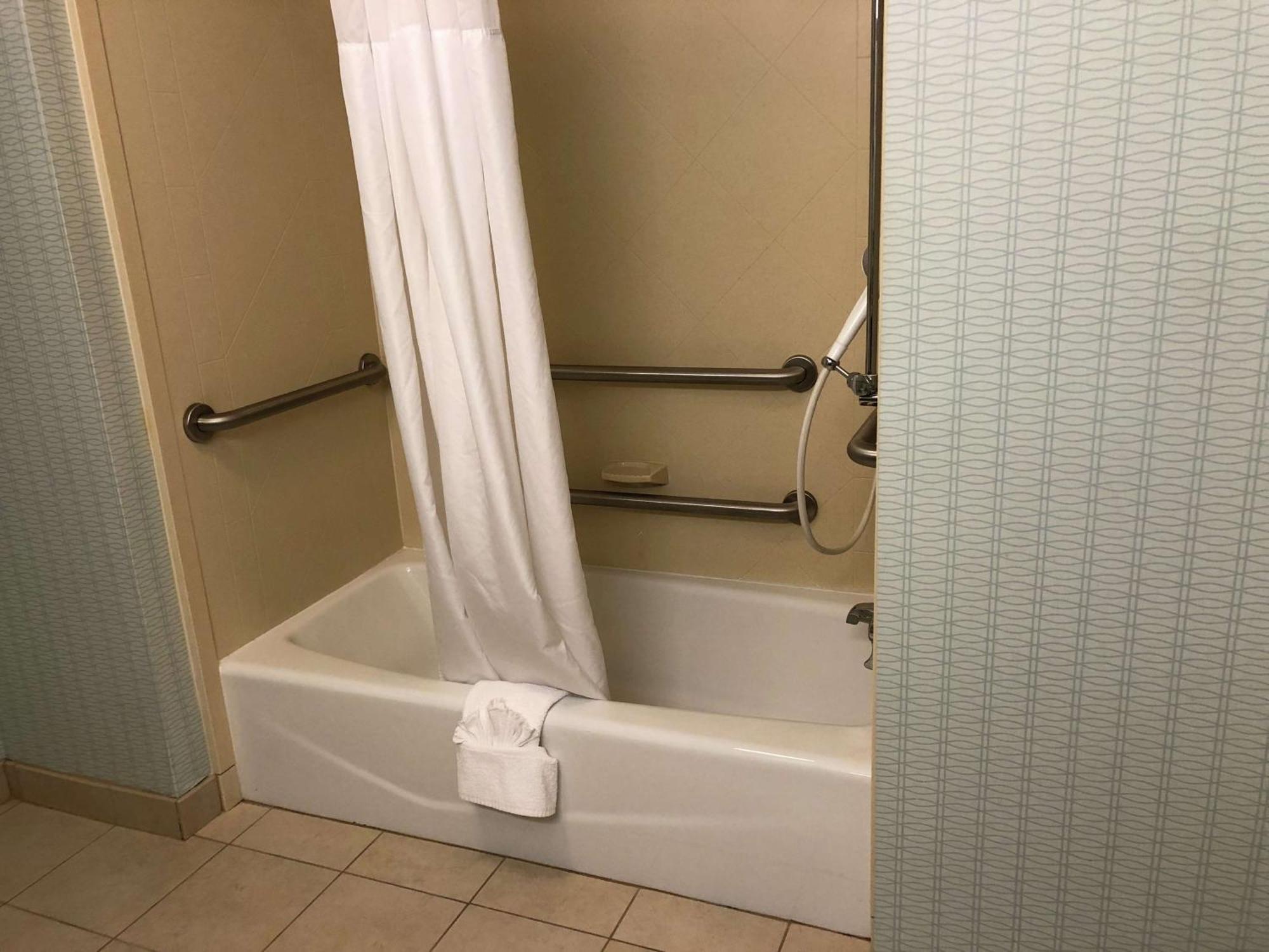 Hampton Inn & Suites Nashville At Opryland Ngoại thất bức ảnh