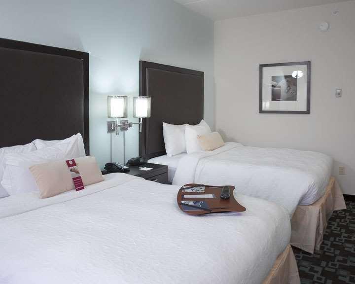 Hampton Inn & Suites Nashville At Opryland Phòng bức ảnh